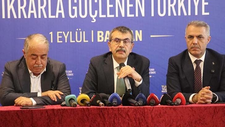 Bakan Tekin’den sürece destek çağrısı: Top artık bizde