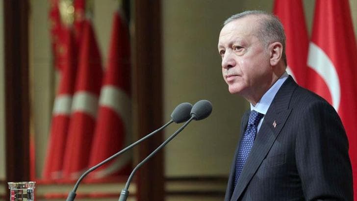 Cumhurbaşkanı Erdoğan'dan A Milli Kadın Voleybol Takımı'na tebrik mesajı