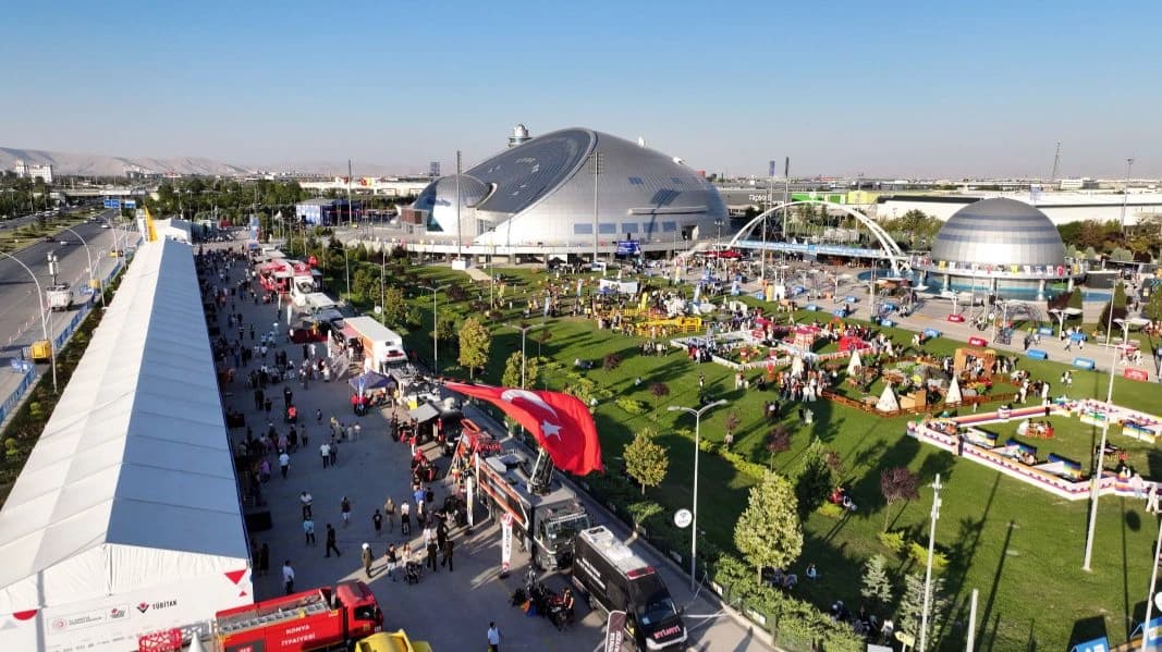 11. KONYA BİLİM FESTİVALİ’NDE GELECEĞİN TEKNOLOJİLERİ SERGİLENİYOR