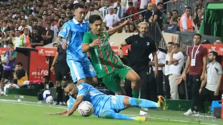 AMED SPORTİF FAALİYETLER, ERZURUMSPOR FK'YI 3-0 MAĞLUP ETTİ.