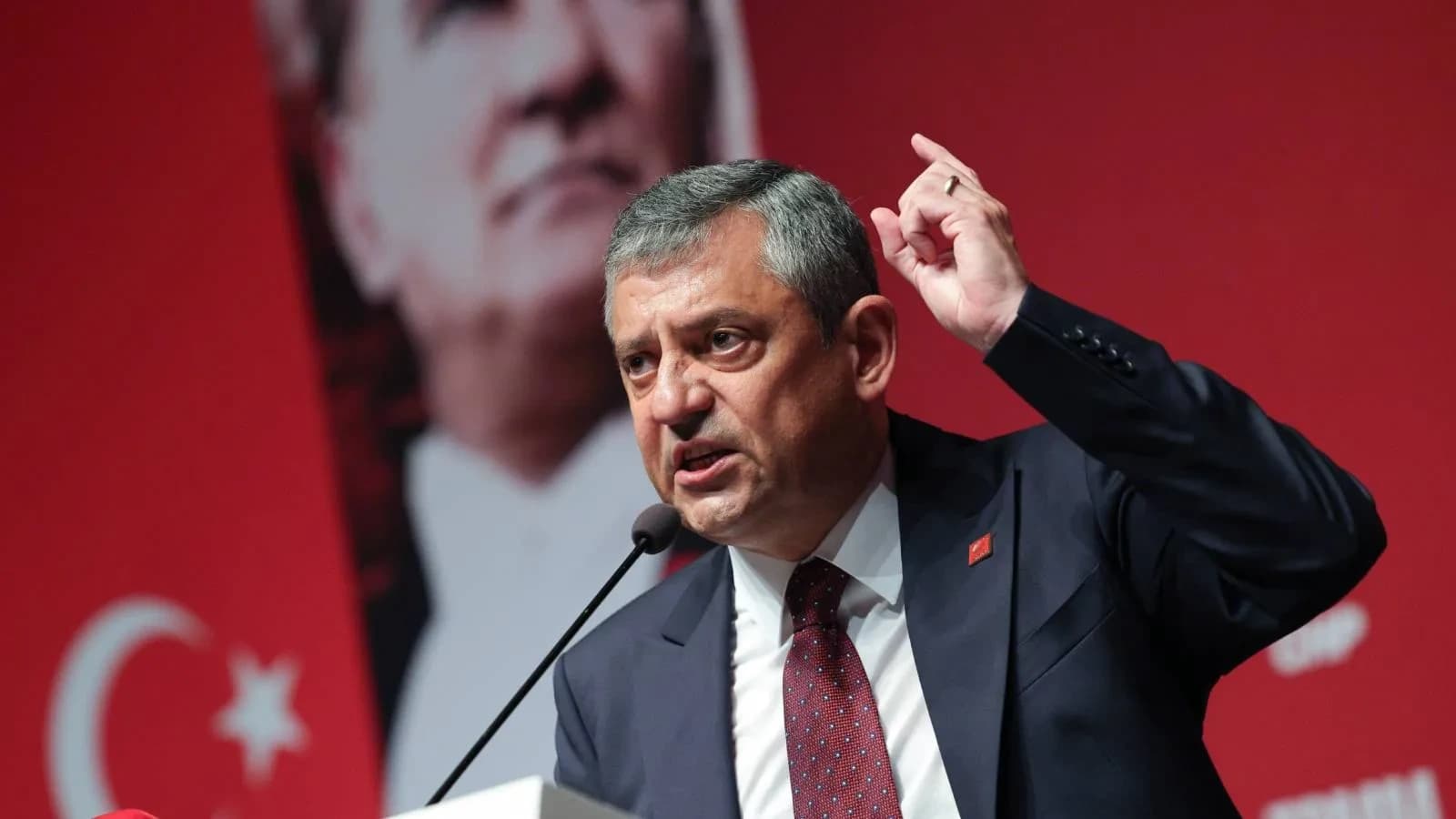 Özgür Özel'den Mansur Yavaş açıklaması: Telefon görüşmesinin ayrıntılarını paylaştı