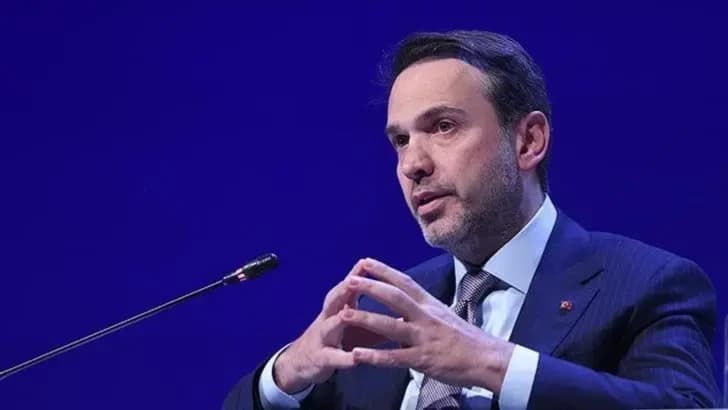 Bayraktar’dan 2035 mesajı: Enerji altyapısına 28 milyar dolar