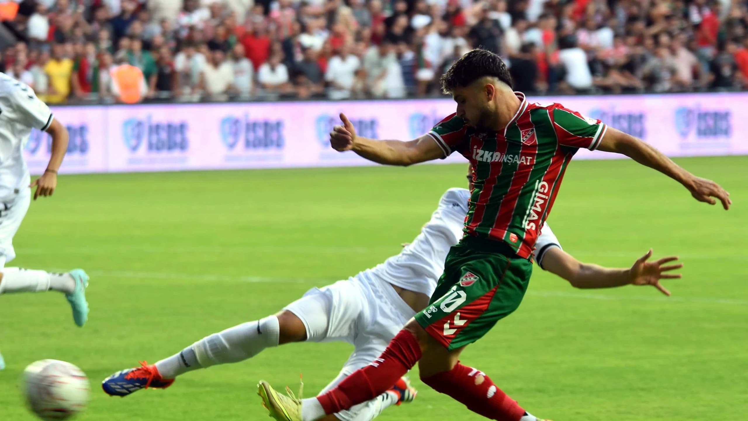 Karşıyaka'da sakatlık krizi: İki futbolcu 1 ay yok