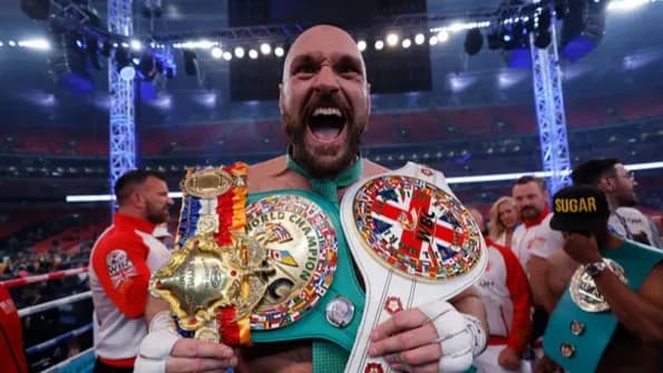 Tyson Fury’den Usyk’e yeni maç çağrısı