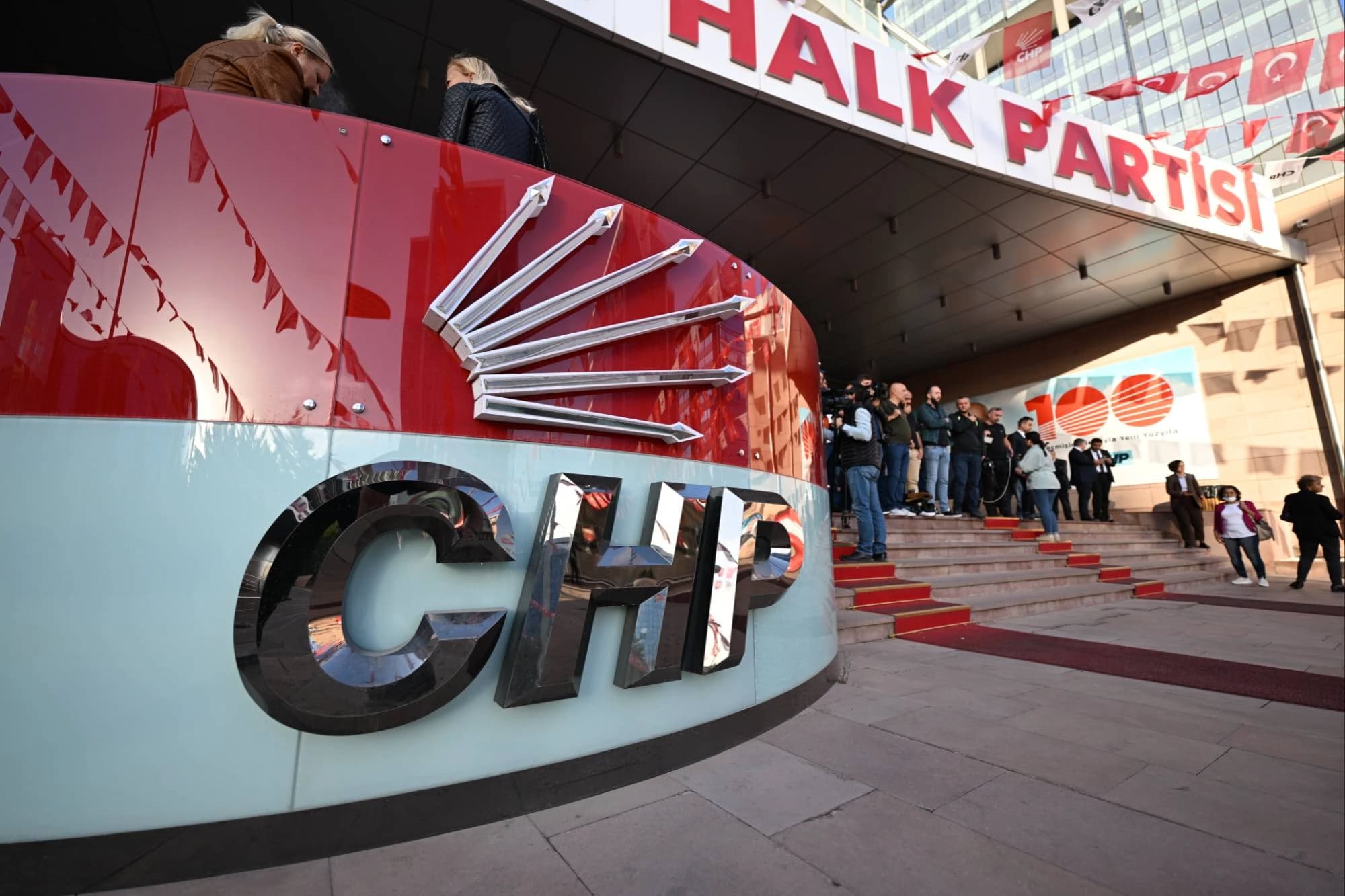 CHP kurultayı soruşturmasında yeni gelişme: 8 kişi tahliye edildi