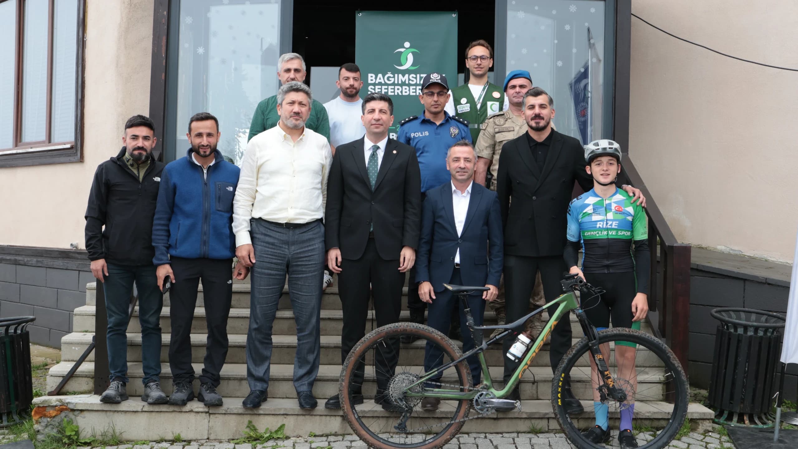Handüzü Bisiklet Festivali’ne 6 ülkeden 100 sporcu