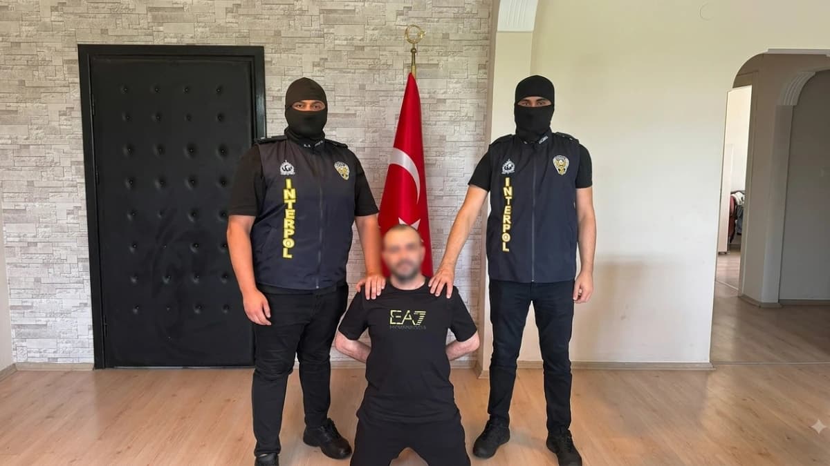 İKİ SUÇ ÖRGÜTÜ ELEBAŞISI GÜRCİSTAN'DA YAKALANDI