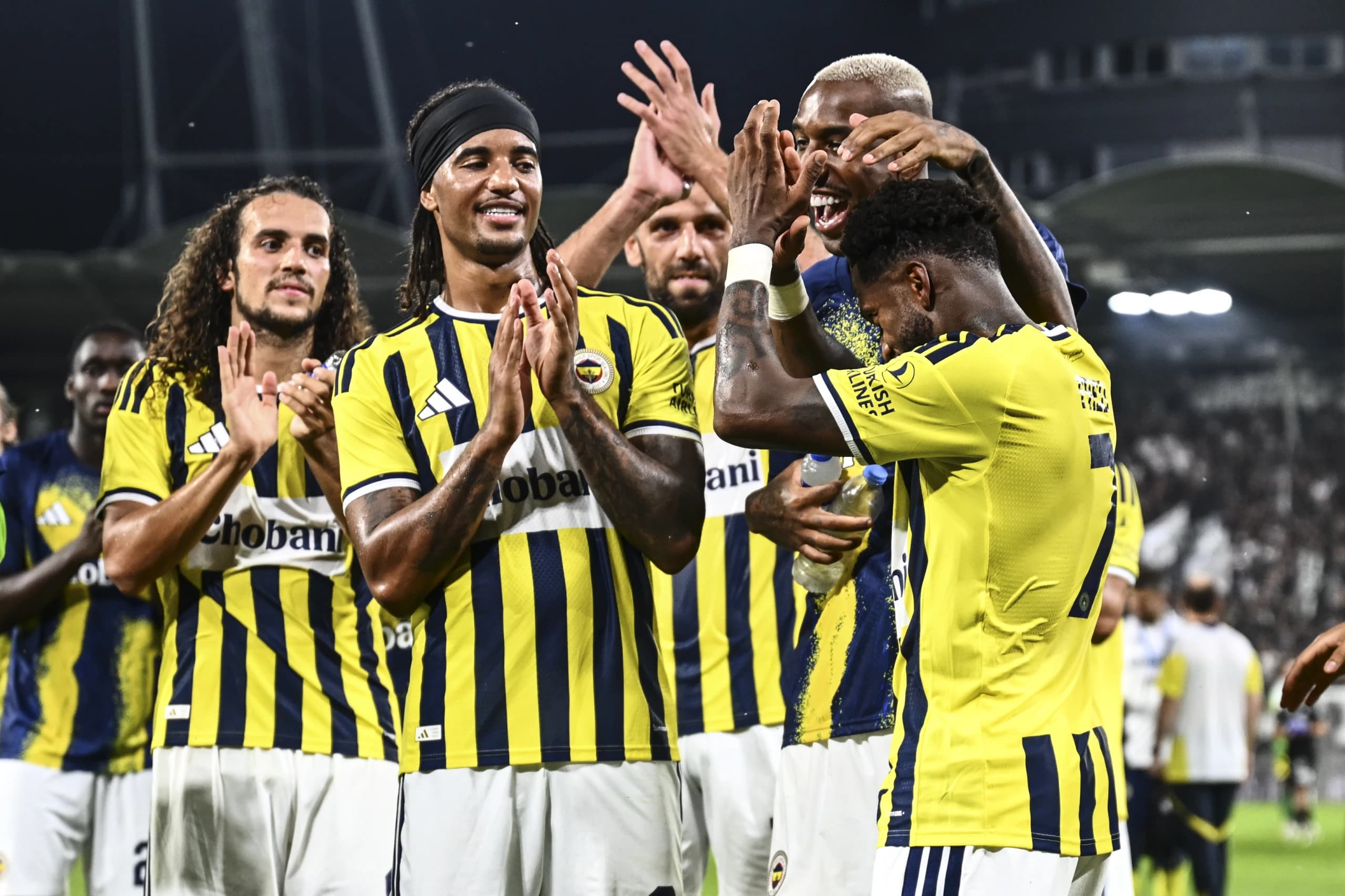 FENERBAHÇE ŞAMPİYONLAR LİGİ KAPISINDA: PLAY-OFF VİZESİYLE BİRLİKTE DEV GELİR GARANTİLENDİ