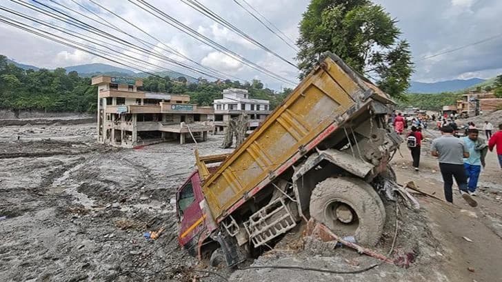 Nepal’de sel felaketi: 1355 ölü, 4 bin 996 kayıp