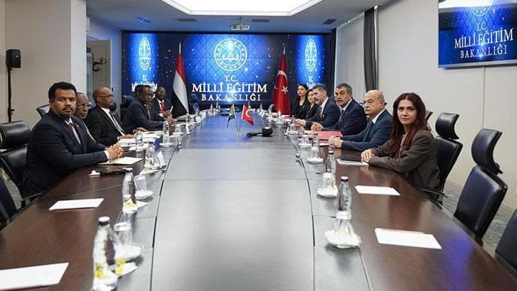 Bakan Tekin, Sudan Eğitim Bakanı Hajar ile bir araya geldi