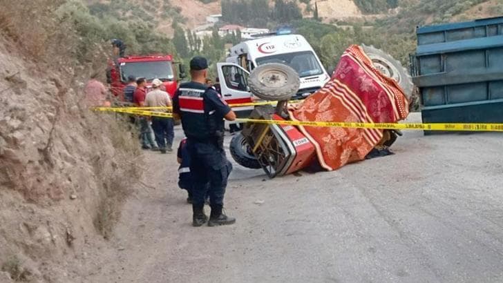 Aydın’da traktör devrildi; 1 ölü, 1 yaralı