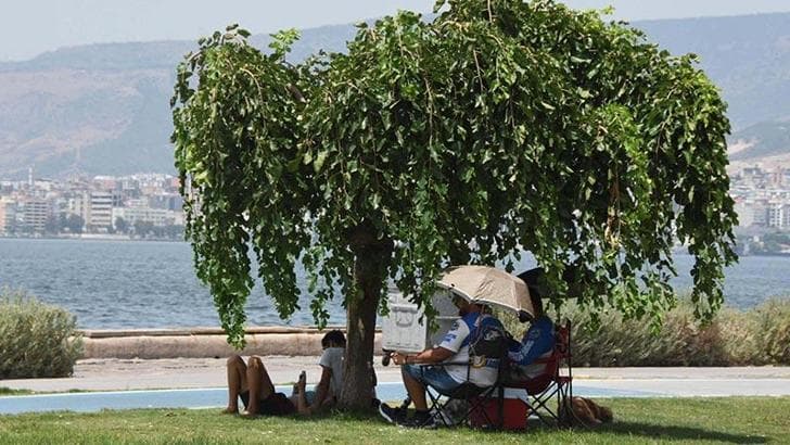 İzmir'de iklim alarmı: 2050 sıcaklıkları 2025'te yaşandı