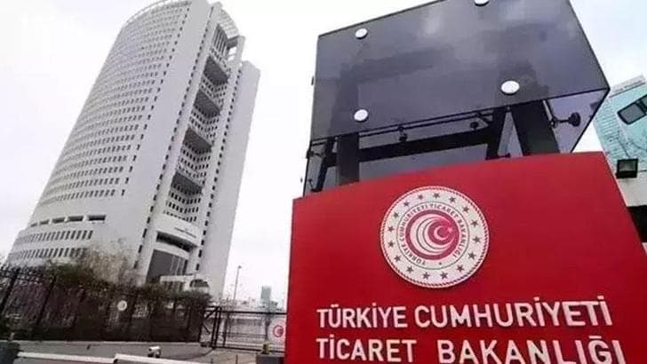 Ticaret Bakanlığı'ndan 'Made in Türkiye' ibareli ve Ratko Mladic baskılı çorap görseline suç duyurusu