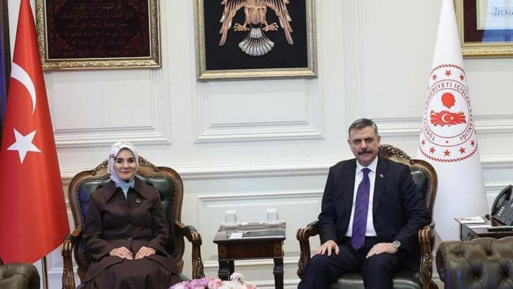 Bakan Çiftçi: Vatandaşın ihtiyacını doğru zamanda ve yerinde ihtiyaçlarını görmekle mükellefiz
