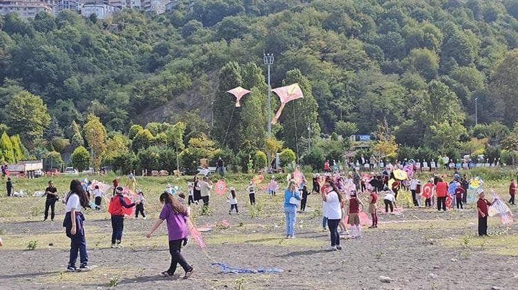 Zonguldak’ta uçurtmalar ‘Filistinli çocuklar’ için uçtu