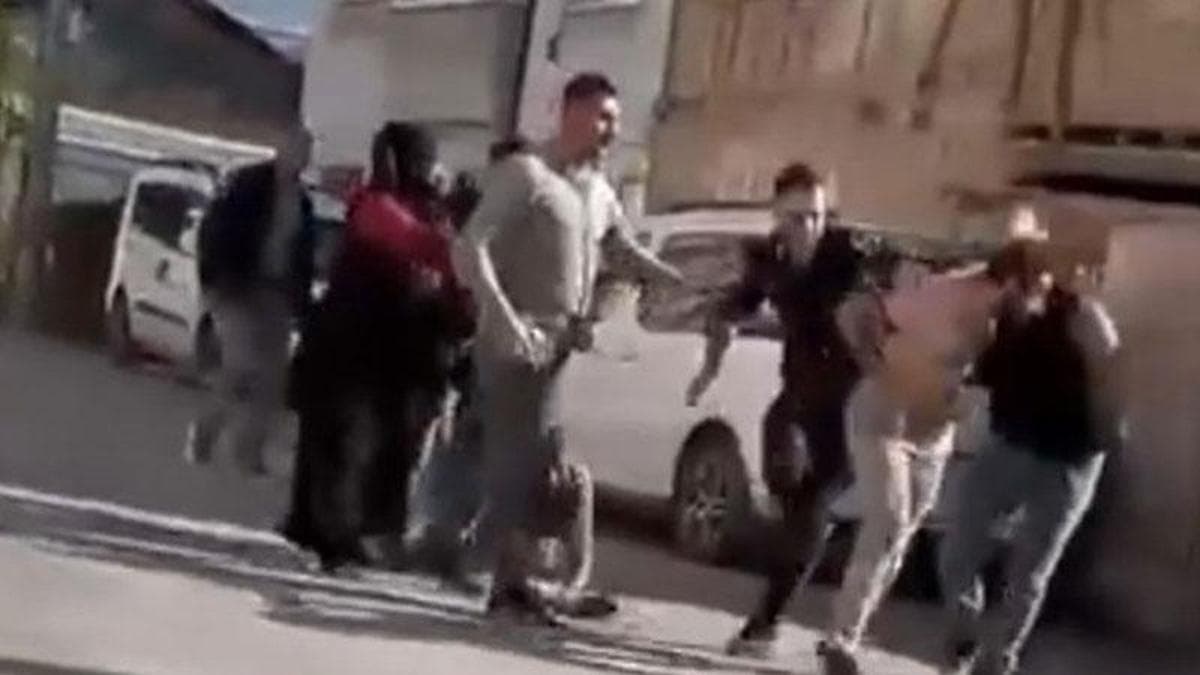 Bursa'da müteahhit ile inşaat işçileri arasında kavga: 8 yaralı