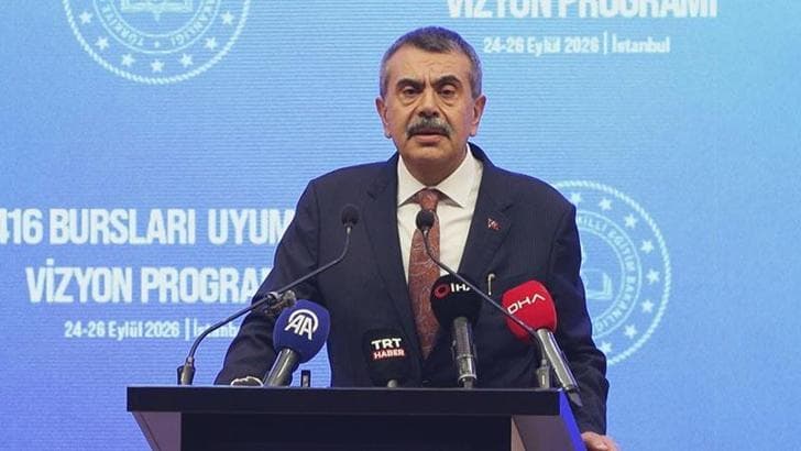 Bakan Tekin, '1416 Bursları Uyum ve Vizyon' programında konuştu