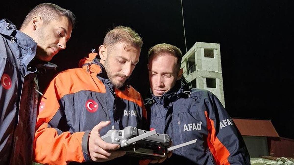 AFAD'ın hava operasyon kabiliyeti güçleniyor: 20 birliğe aydınlatma dronu