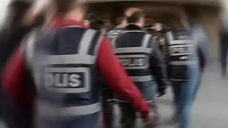 81 ilde göçmen kaçakçılığı operasyonu: 230 düzensiz göçmen yakalandı