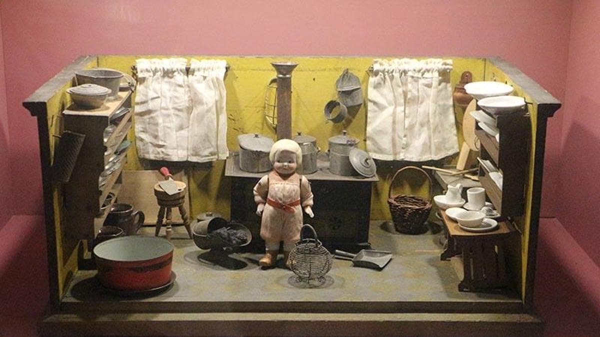 1700’lü yıllardan günümüze oyuncaklar bu müzede sergileniyor