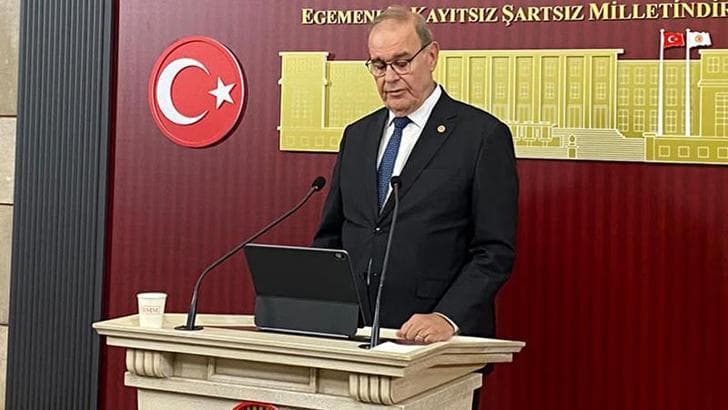CHP'li Öztrak: Mersin Büyükşehir Belediye Başkanımız derhal serbest bırakılmalı