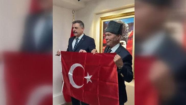 Bakan Çiftçi, Türkiye Muharip Gaziler Derneği'ni ziyaret etti