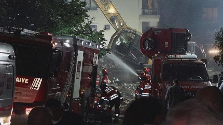 Maltepe'de çöken binada enkaz altında kalan 3 kişinin kimlikleri belli oldu