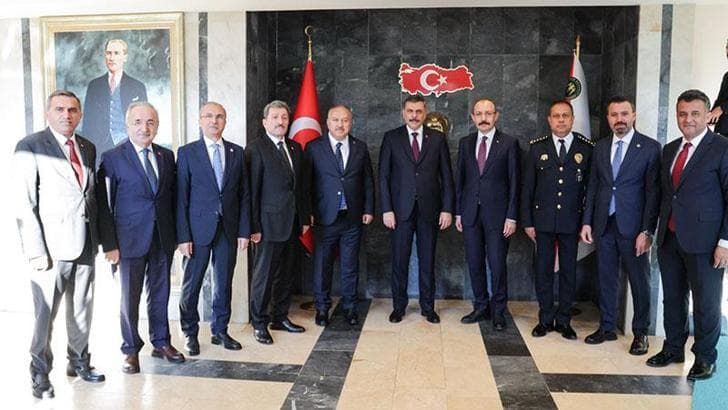 İçişleri Bakanı Çiftçi, 19 Mayıs Polis Meslek Yüksekokulu ziyaret etti