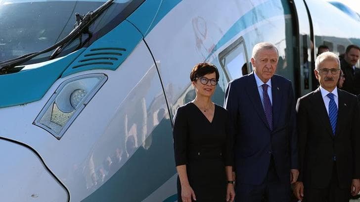Bakan Uraloğlu: Çerkezköy-Edirne arası 54 dakikaya düştü