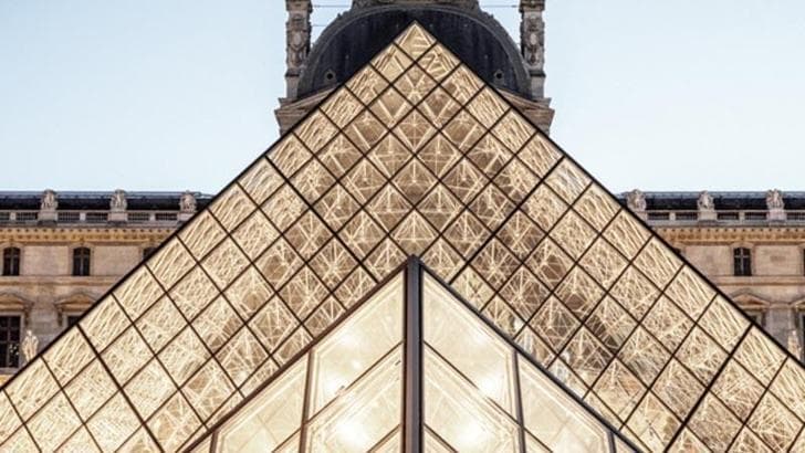 Louvre Müzesi eylemler nedeniyle ziyarete kapatıldı