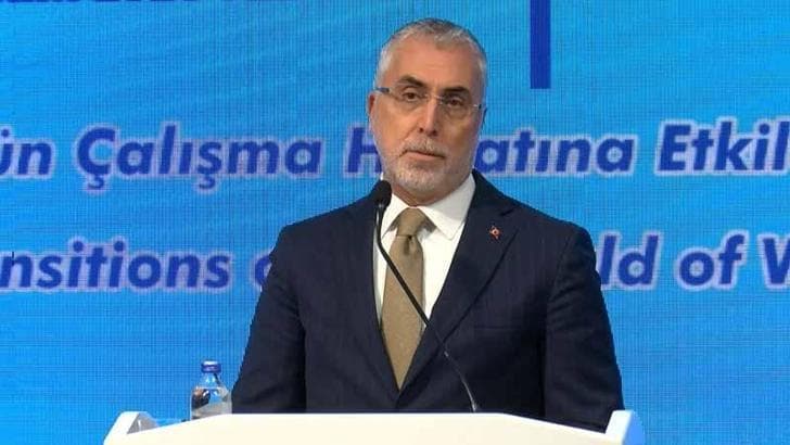 Bakan Işıkhan: “Dönüşümün yükü çalışana yüklenmemeli”