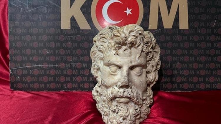2 bin yıllık Zeus heykel başı ele geçirildi