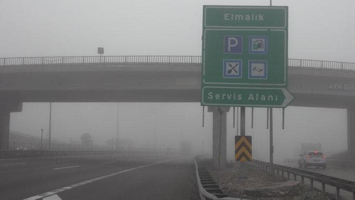 Bolu Dağı geçişinde sis etkili oldu