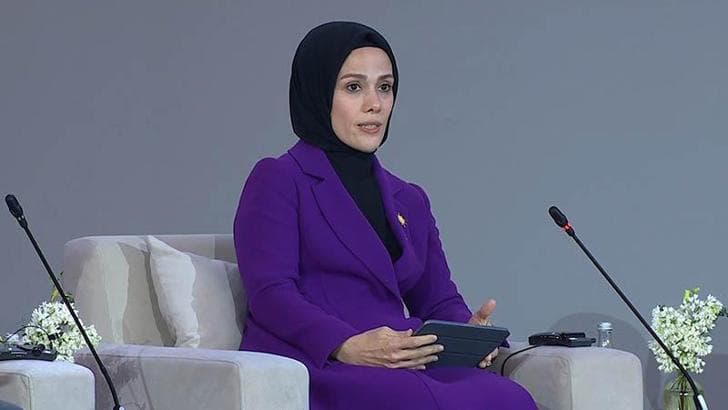 Esra Albayrak, Özbekistan'da düzenlenen zirvede konuştu