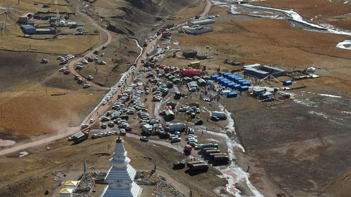 Çin'de 7 büyüklüğünde deprem: 16 ölü, 76 yaralı