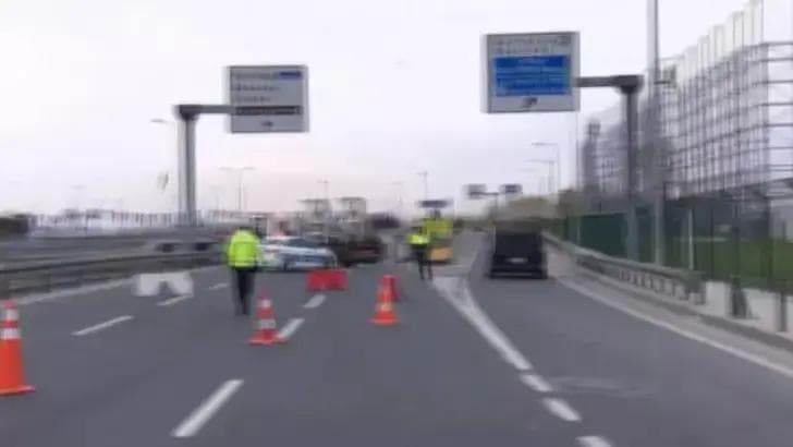 İstanbul'da Cumhuriyet Bayramı tören provası nedeniyle bazı cadde ve yollar trafiğe kapatıldı