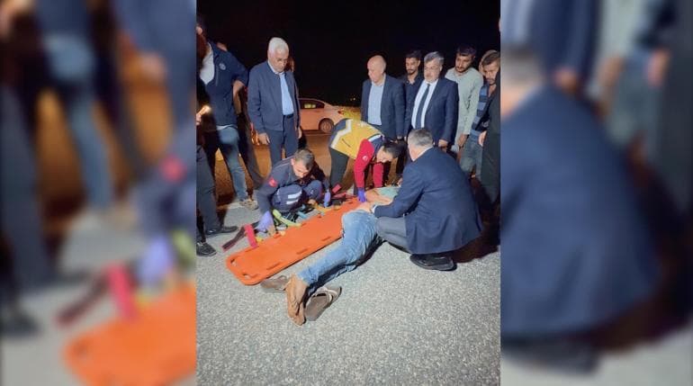 Otomobilin çarptığı kişi yaralandı; ilk yardımı vali ve milletvekili yaptı
