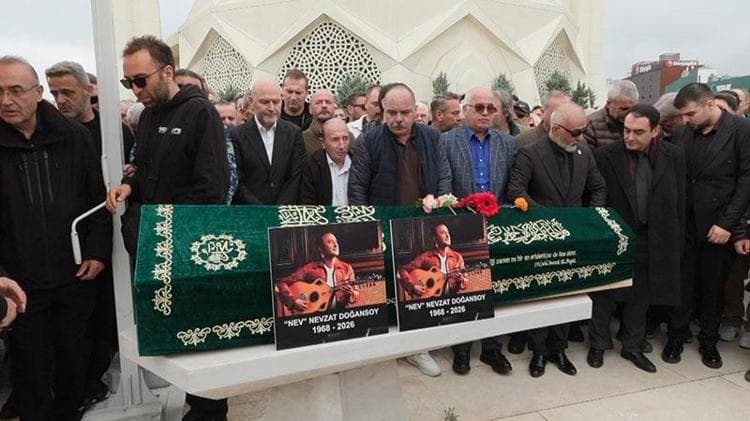 Şarkıcı Nev son yolculuğuna uğurlandı