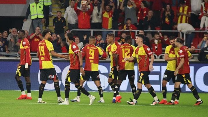 Göztepe, Çorum FK'yı 2-0 mağlup etti