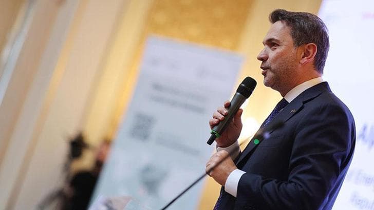 Bakan Bayraktar: Türkiye 2053 yılında karbon nötr bir ekonomi olacak